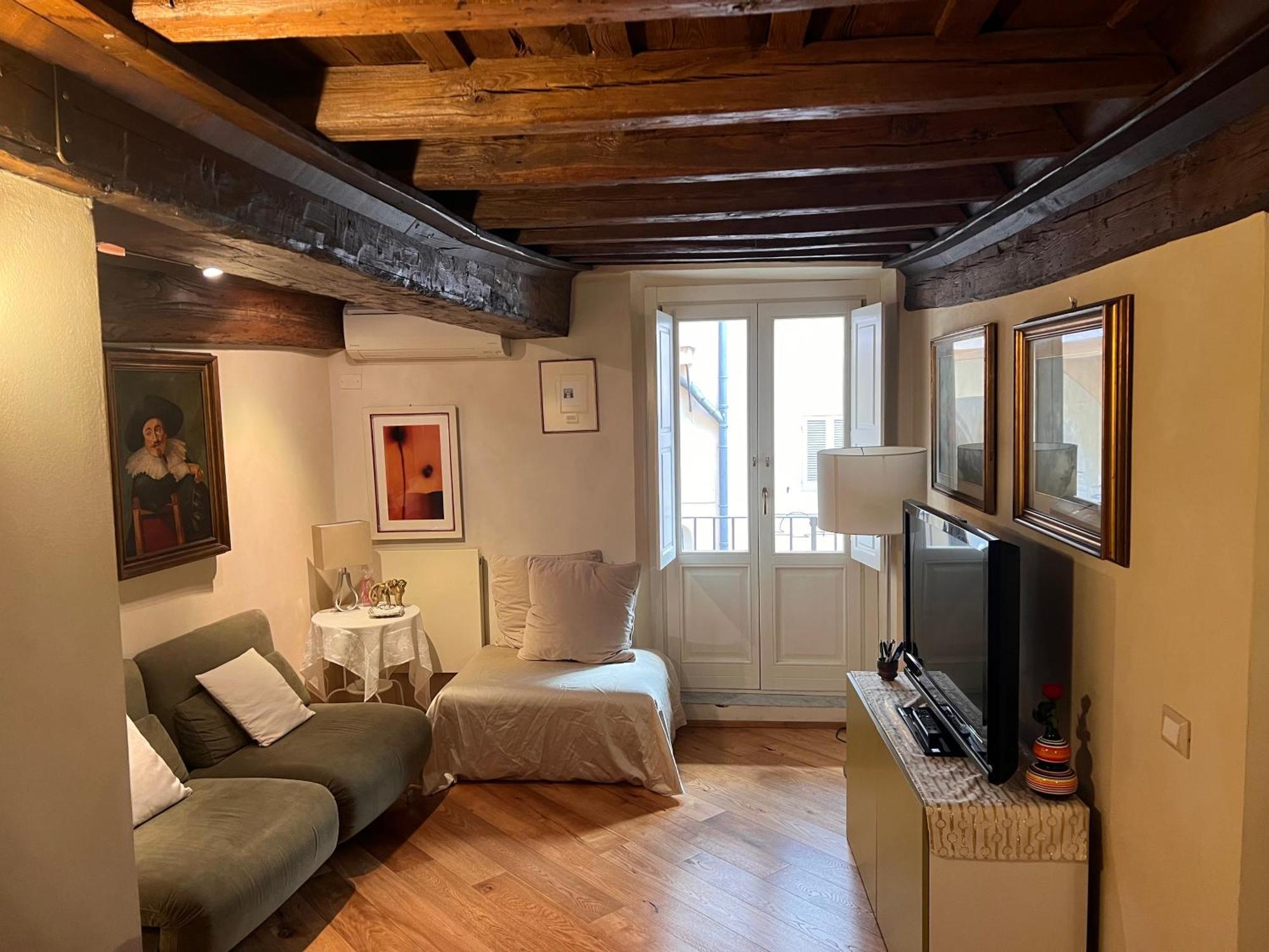 Torre Della Scimmia Apartment